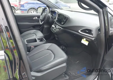 2025 Chrysler Pacifica Select z USA, uszkodzony, nr VIN 2C4RC1BG8SR552742